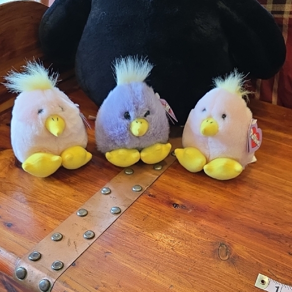 Puffkins By Swibco Set Of 3 Fluffy Chicks 2-Pink Chirps, 1 Purple Chickity - Picture 1 of 6